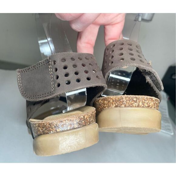 BioNatura Cameo Leather Sandal in Dark Brown size 40 or US 9. - Picture 9 of 14